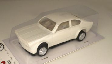 BRM 1:24 Fahrzeugbausatz Opel Kadett C-Coupé White Kit, BRM101B mit kleinem Frontspoiler