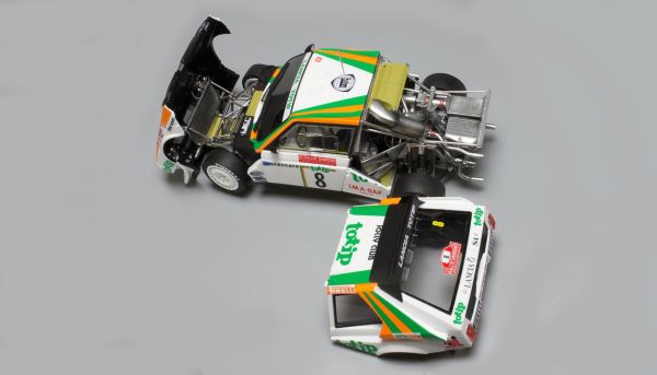 NuNu 1:24 Standmodellbausatz Lancia Delta S4 Rallye San Remo 1986 No. 8